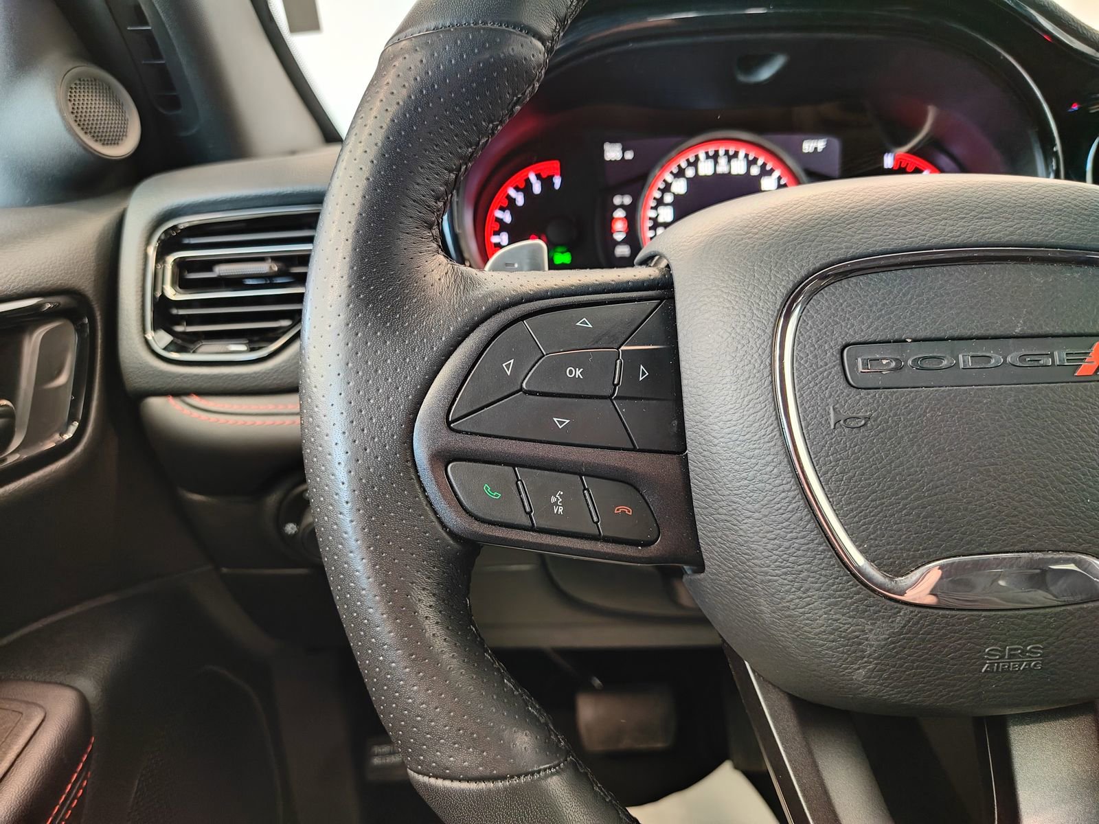 Used 2025 Dodge Durango GT image 25