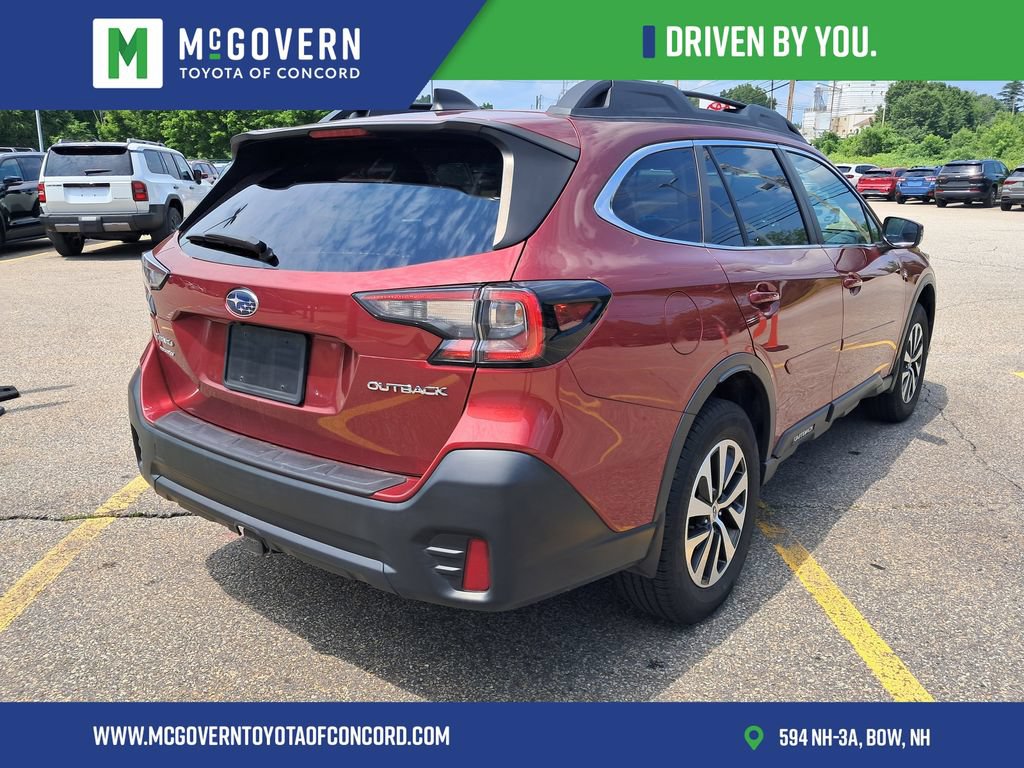 Used 2022 Subaru Outback Premium AWD/4WD image 3