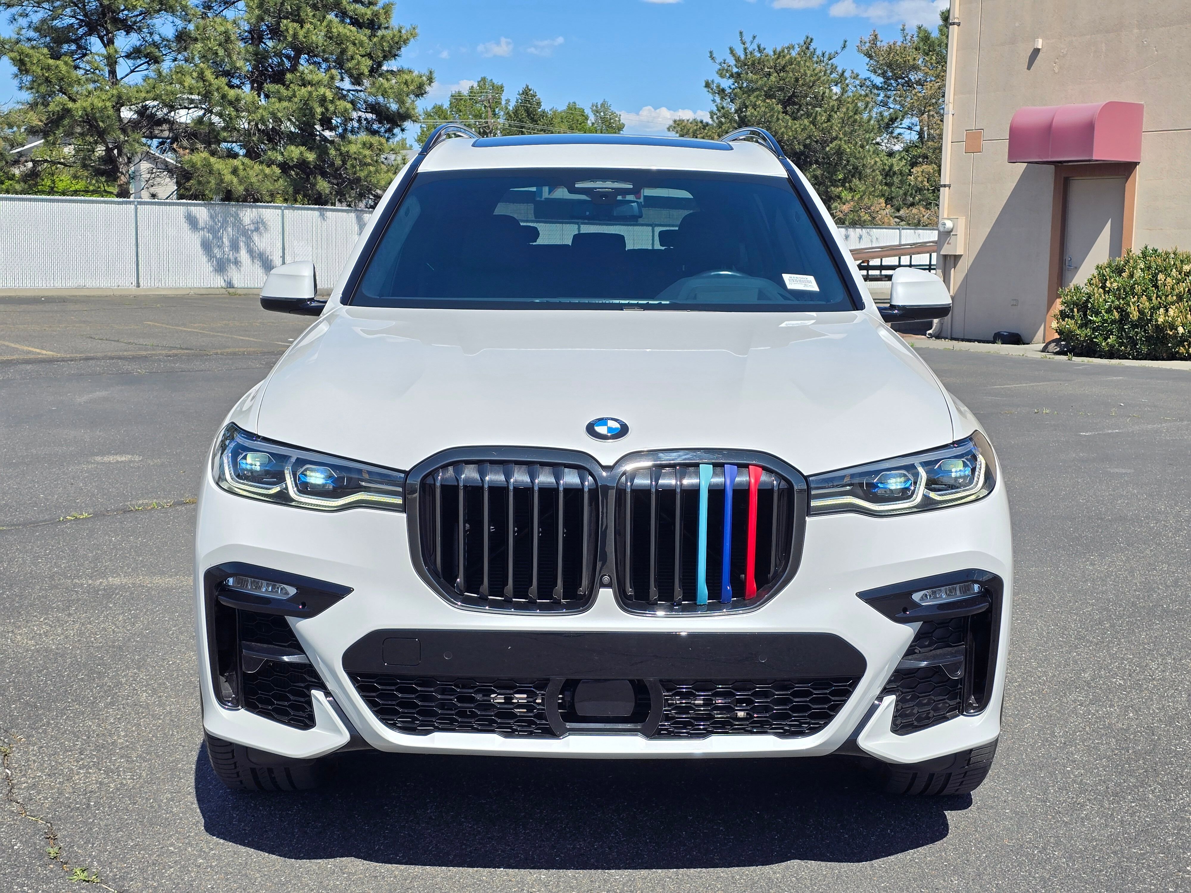 Used 2022 BMW X7 M50i AWD/4WD image 38