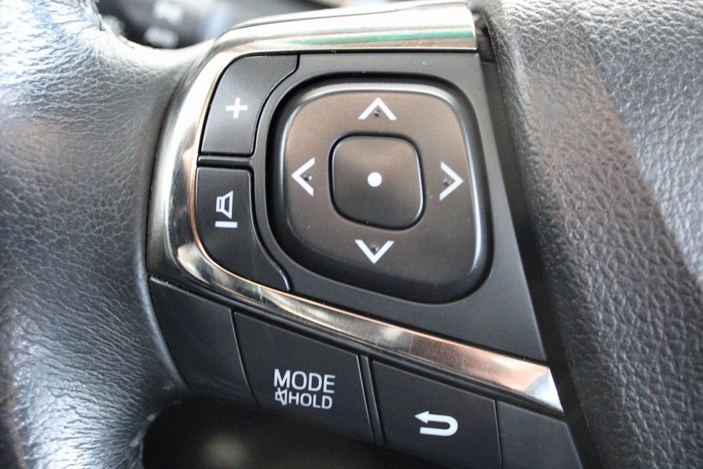 Used 2017 Toyota Avalon XLE image 29