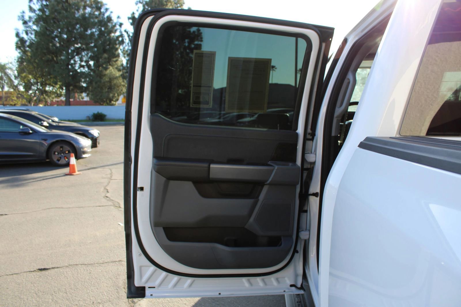 Used 2023 Ford F150 Lightning XLT image 21