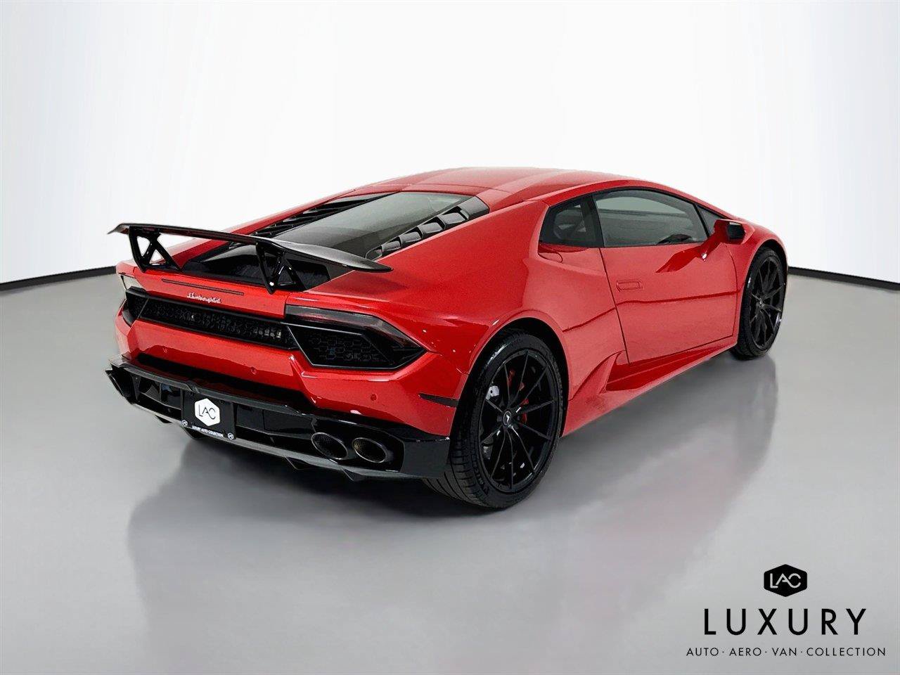 Used 2016 Lamborghini Huracan LP 580-2 RWD image 5