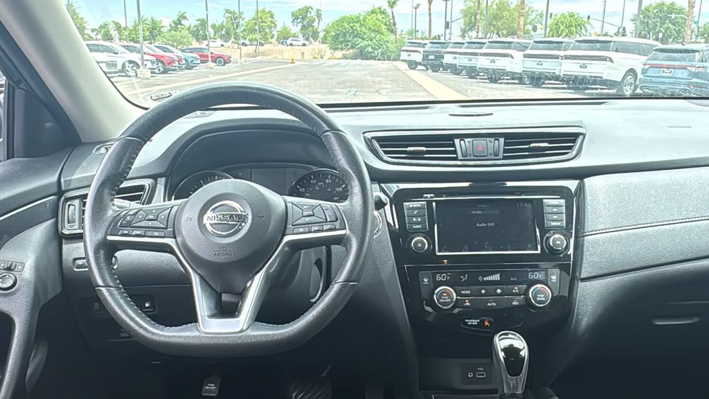Used 2020 Nissan Rogue SV AWD/4WD image 5