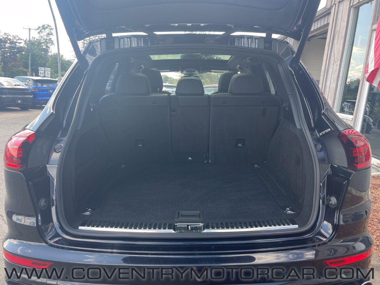 Used 2016 Porsche Cayenne Turbo S image 12