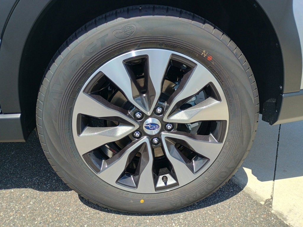 New 2025 Subaru Outback Limited image 7