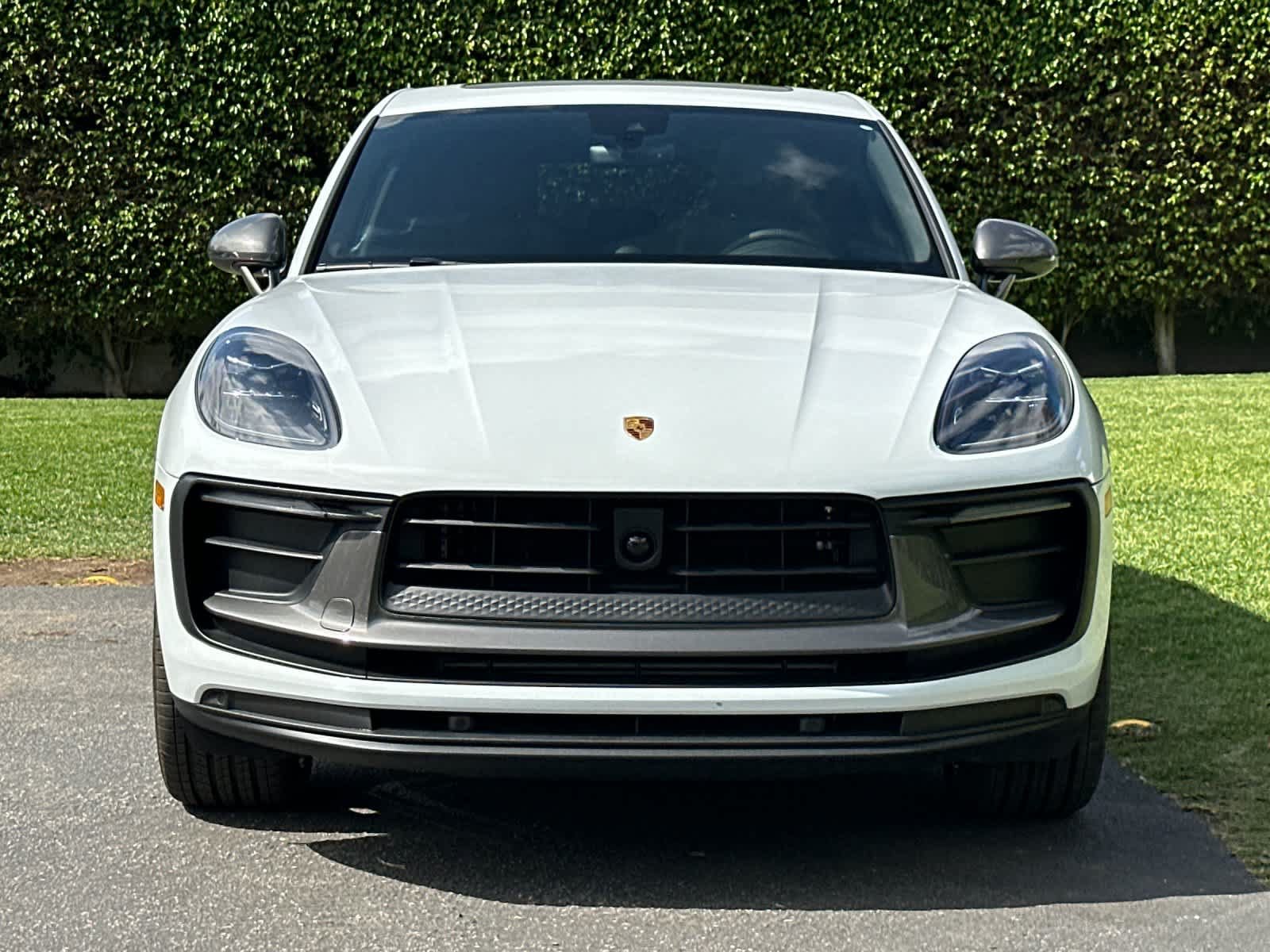 New 2026 Porsche Macan Turbo AWD/4WD image 11