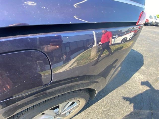 Used 2022 Kia Carnival LX FWD image 12