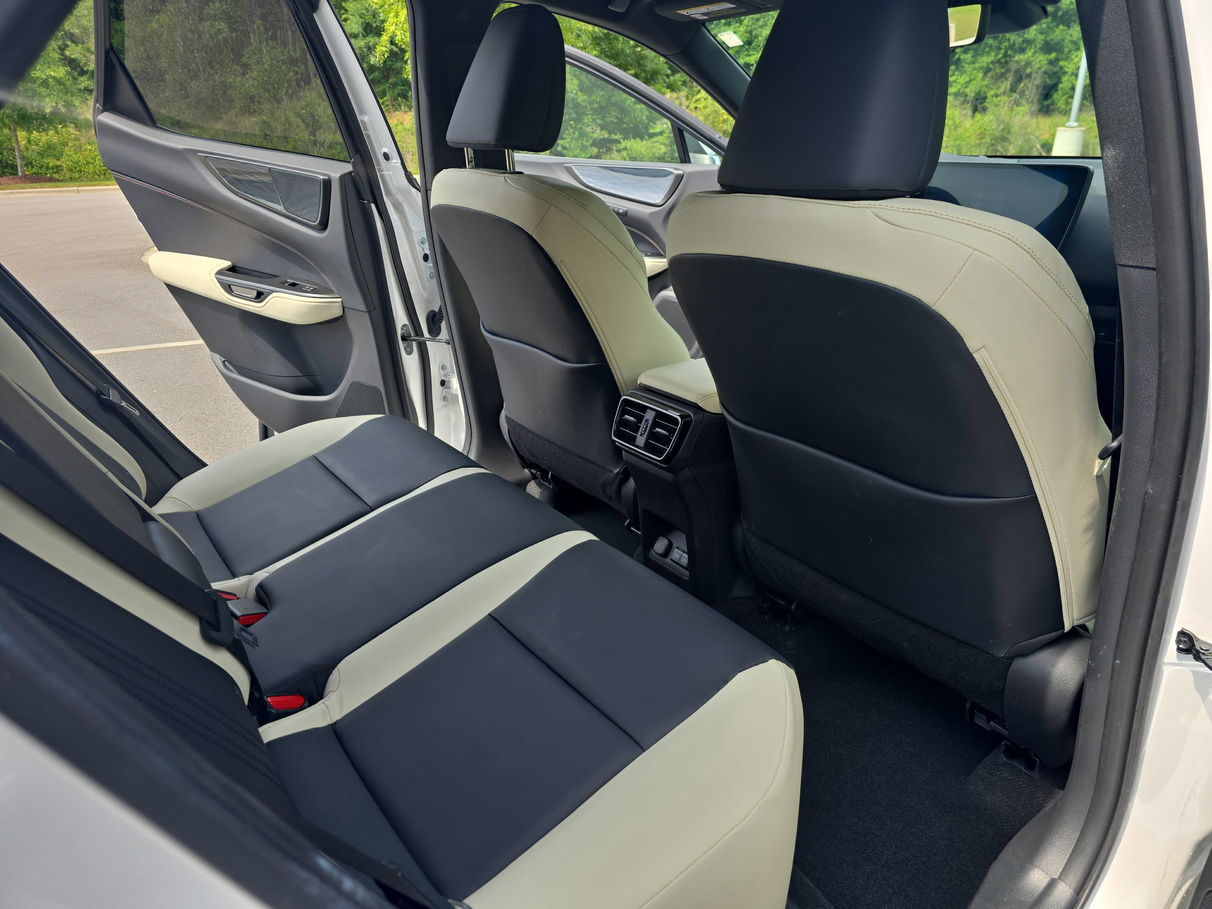 Used 2023 Lexus NX 350 AWD image 11