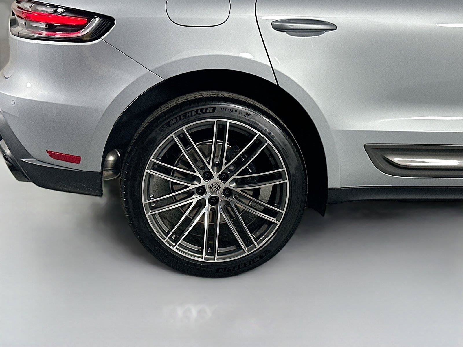 Used 2026 Porsche Macan Turbo AWD/4WD image 13