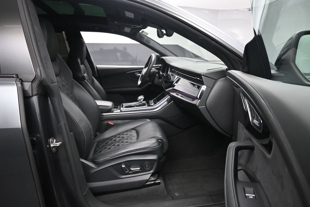 Used 2023 Audi SQ8 Prestige AWD/4WD image 28