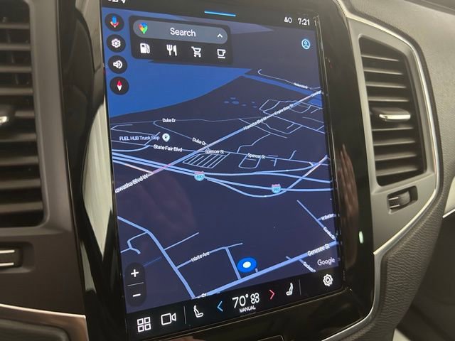 Used 2025 Volvo XC90 B5 Core image 18