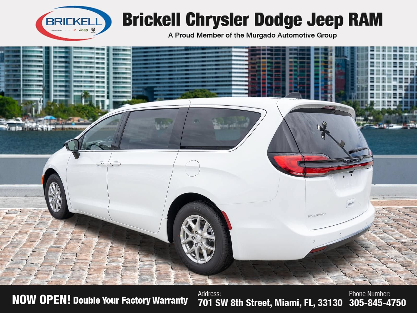 New 2027 Chrysler Pacifica Select FWD image 7