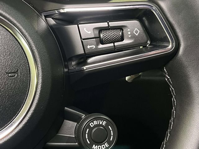 Certified 2026 Porsche Macan AWD/4WD image 40