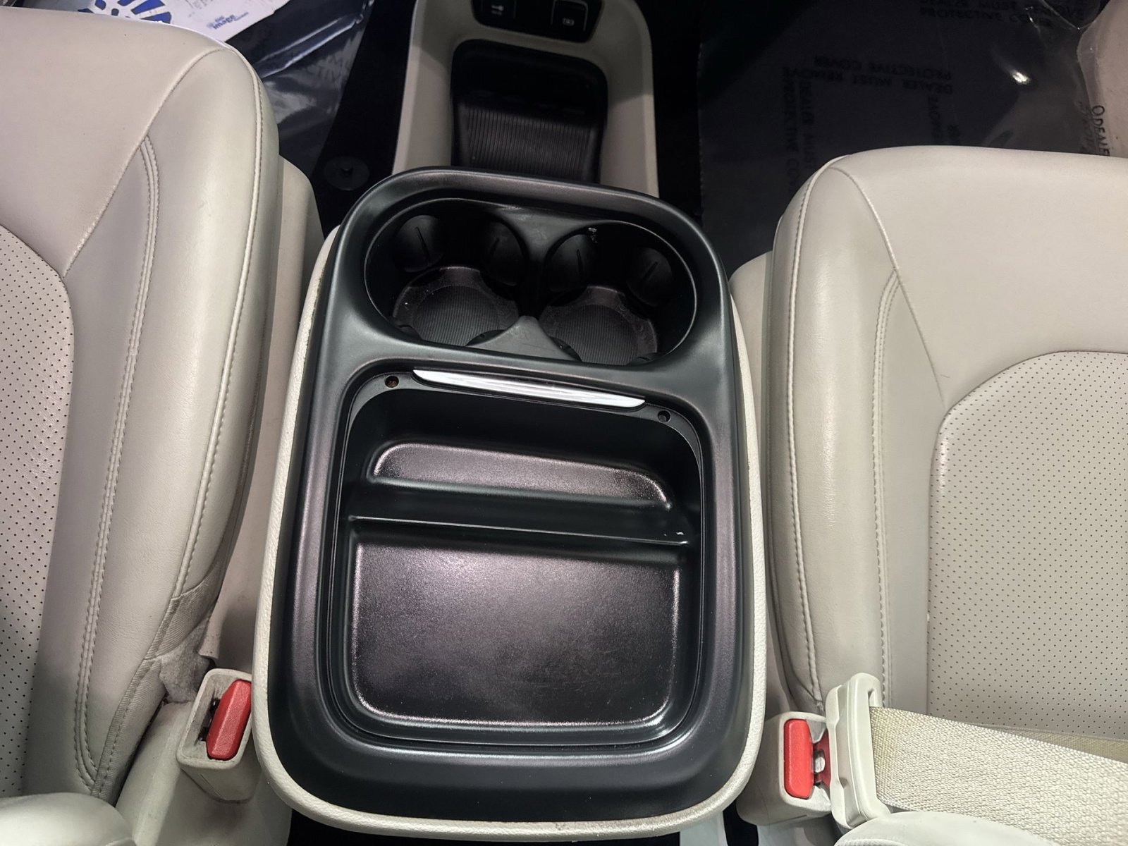 Used 2021 Chrysler Voyager Lxi image 23