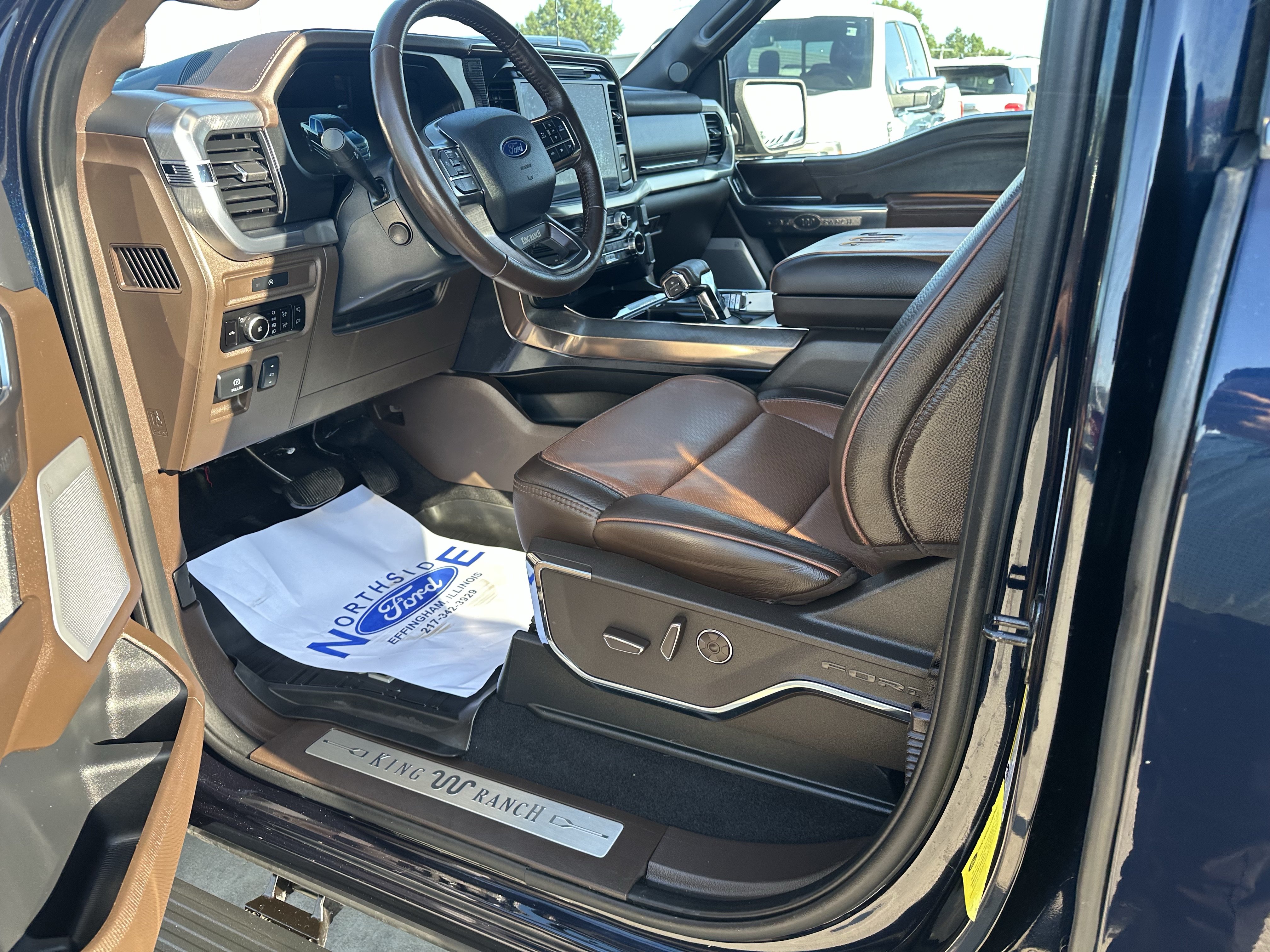 Used 2025 Ford F150 King Ranch w/ FX4 Off-Road Package AWD/4WD image 15