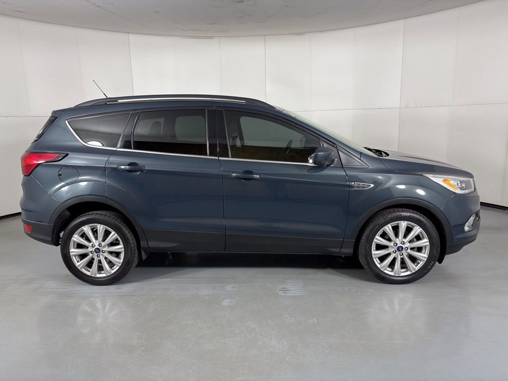 Used 2019 Ford Escape SEL image 9