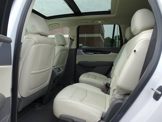 Used 2024 Cadillac XT6 Premium Luxury w/ LPO, Floor Liner Package AWD/4WD image 16