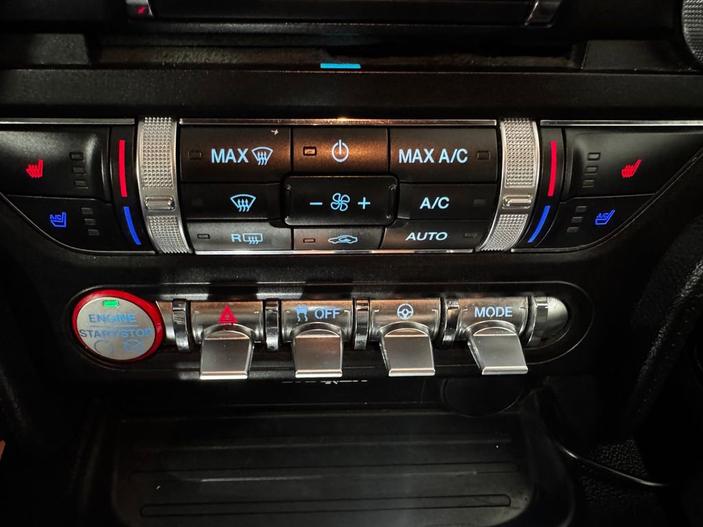 Used 2017 Ford Mustang Premium image 31