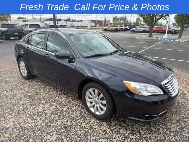 Used 2012 Chrysler 200 Touring FWD image 7