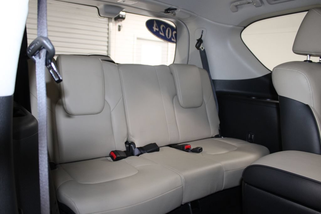 Used 2024 INFINITI QX80 Premium Select w/ Cargo Package AWD/4WD image 35