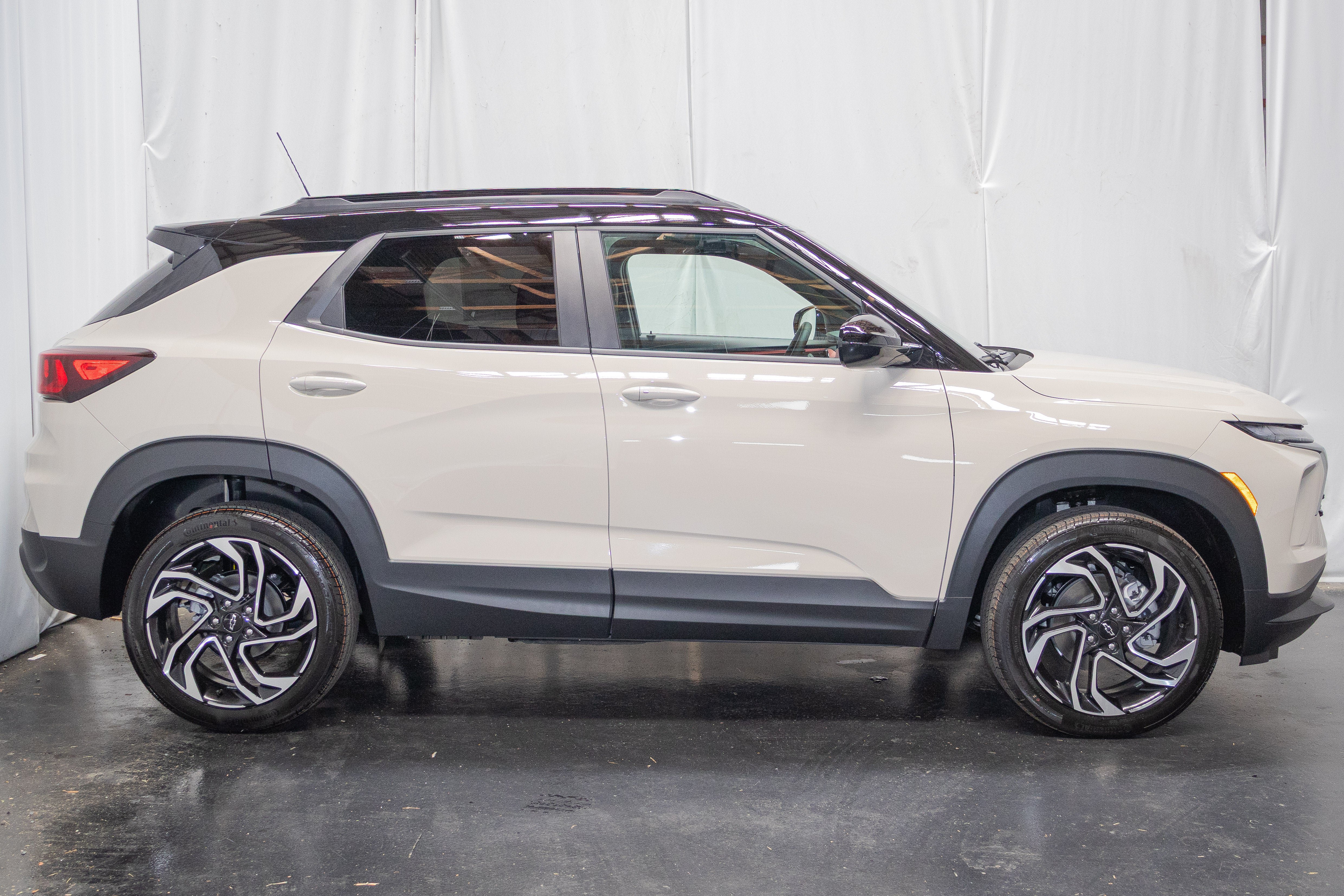 New 2026 Chevrolet TrailBlazer RS w/ Convenience Package AWD/4WD image 4