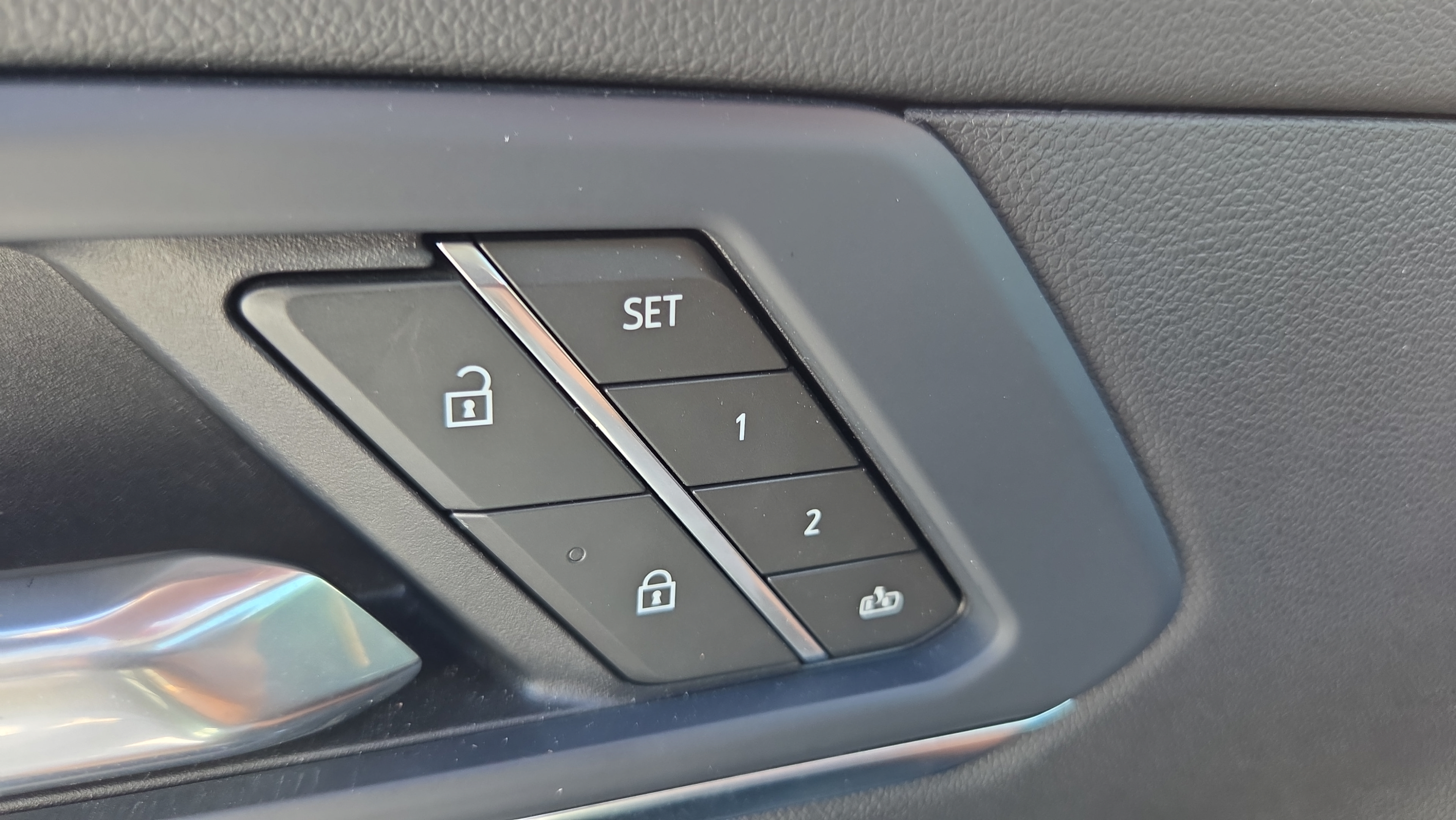 Certified 2026 GMC Terrain Denali AWD/4WD image 29