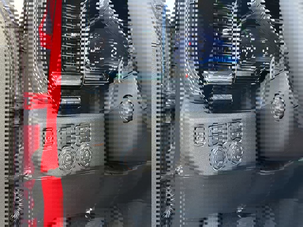 Certified 2025 Chevrolet Silverado 1500 High Country image 36