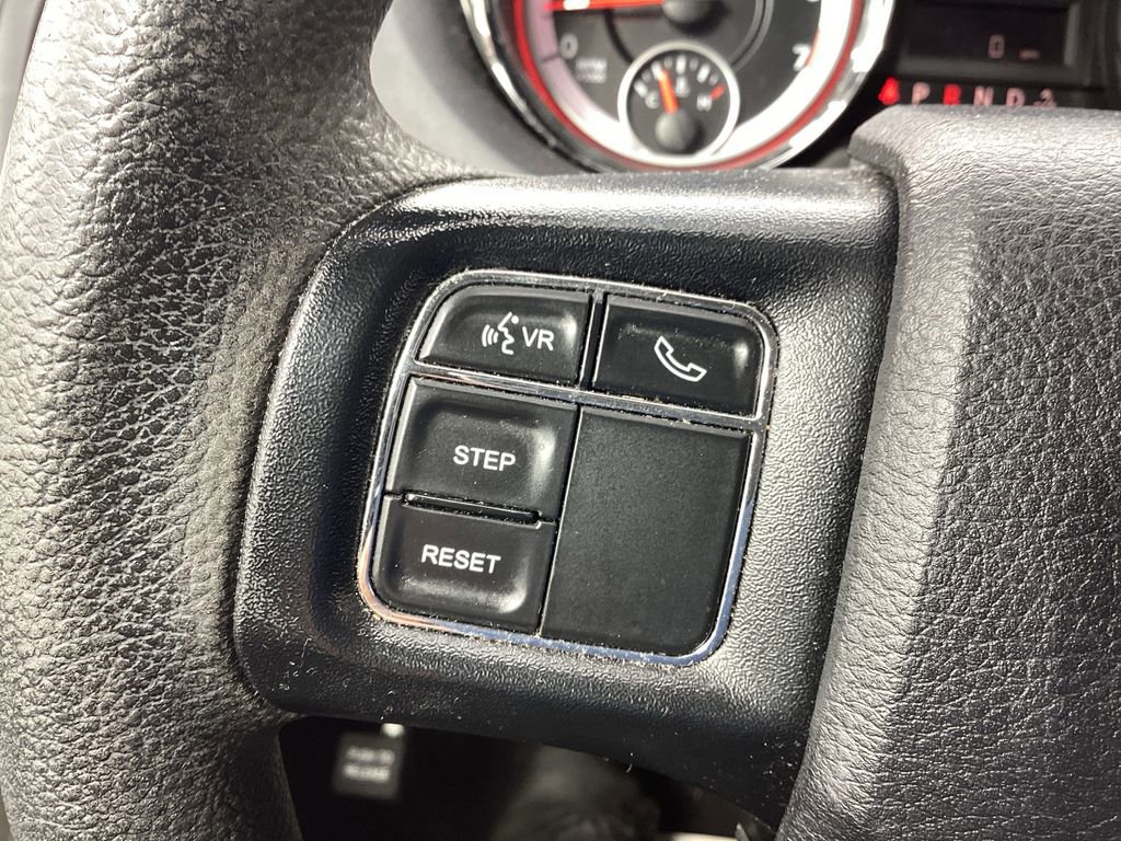 Used 2019 Dodge Grand Caravan SE w/ UConnect Hands-Free Group image 33