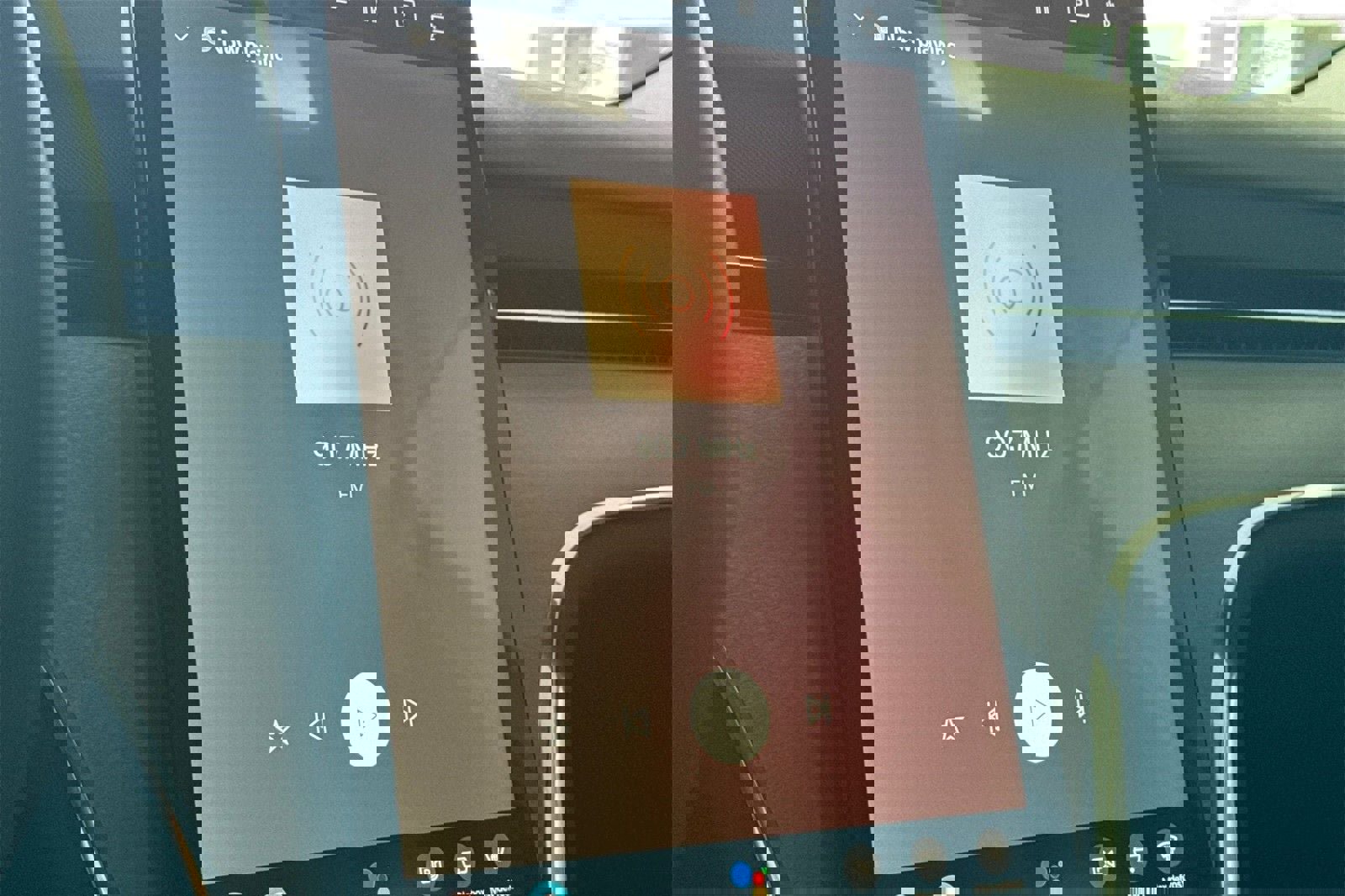 New 2025 Volvo EX90 Plus w/ Protection Package Premier image 18