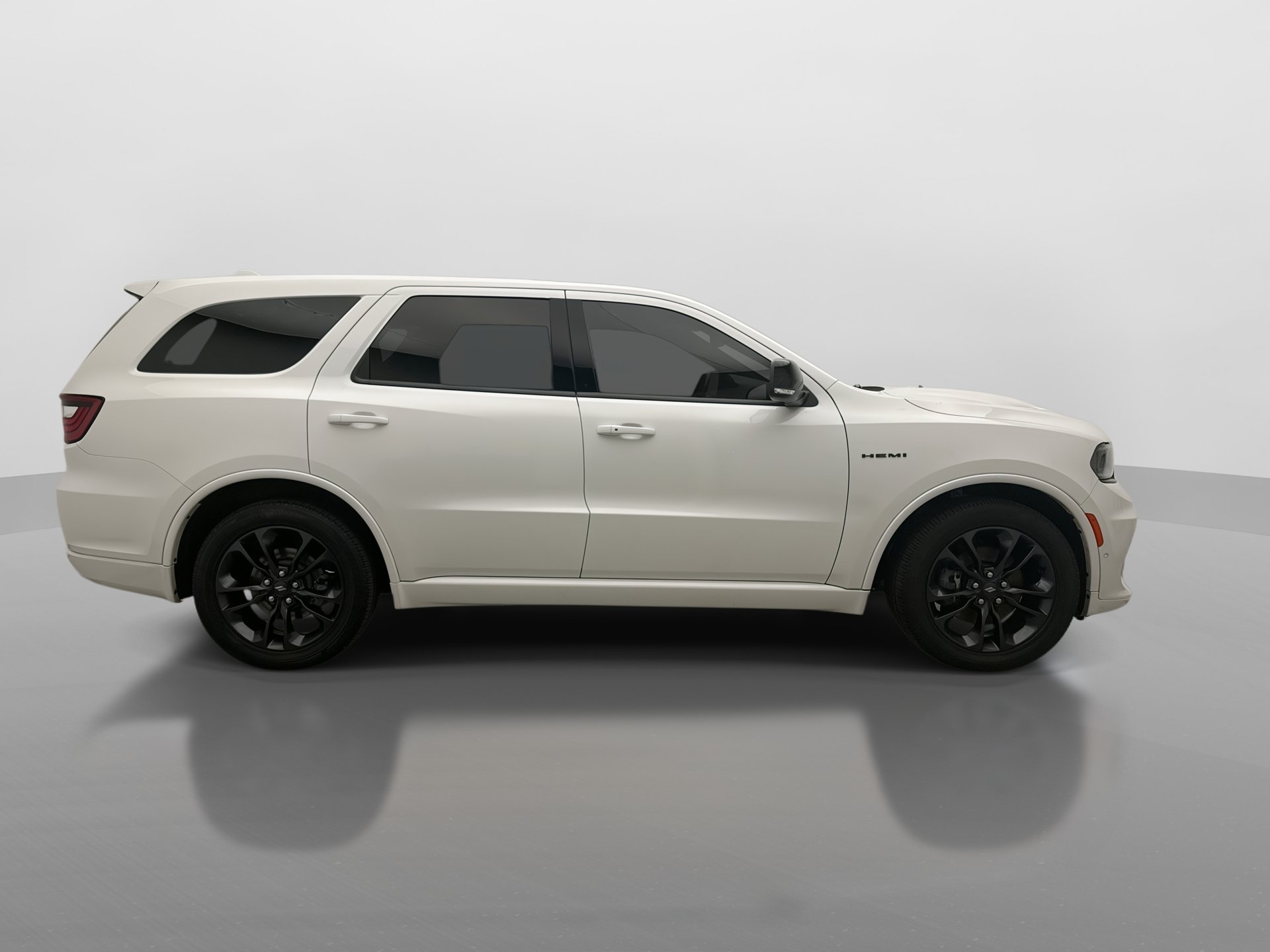 Used 2022 Dodge Durango R/T w/ Blacktop Package AWD/4WD image 6