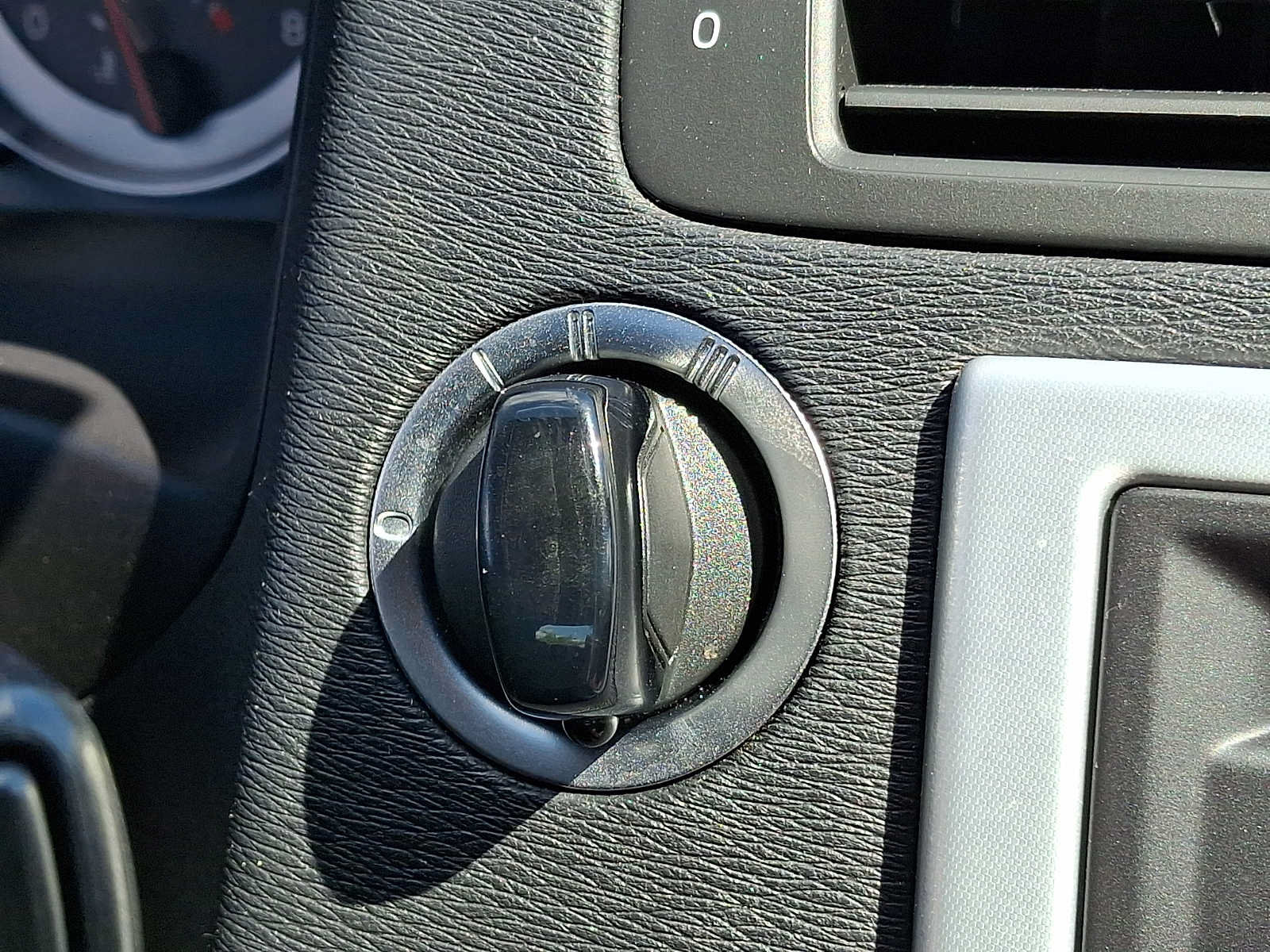 Used 2013 Volvo C70 T5 FWD image 21