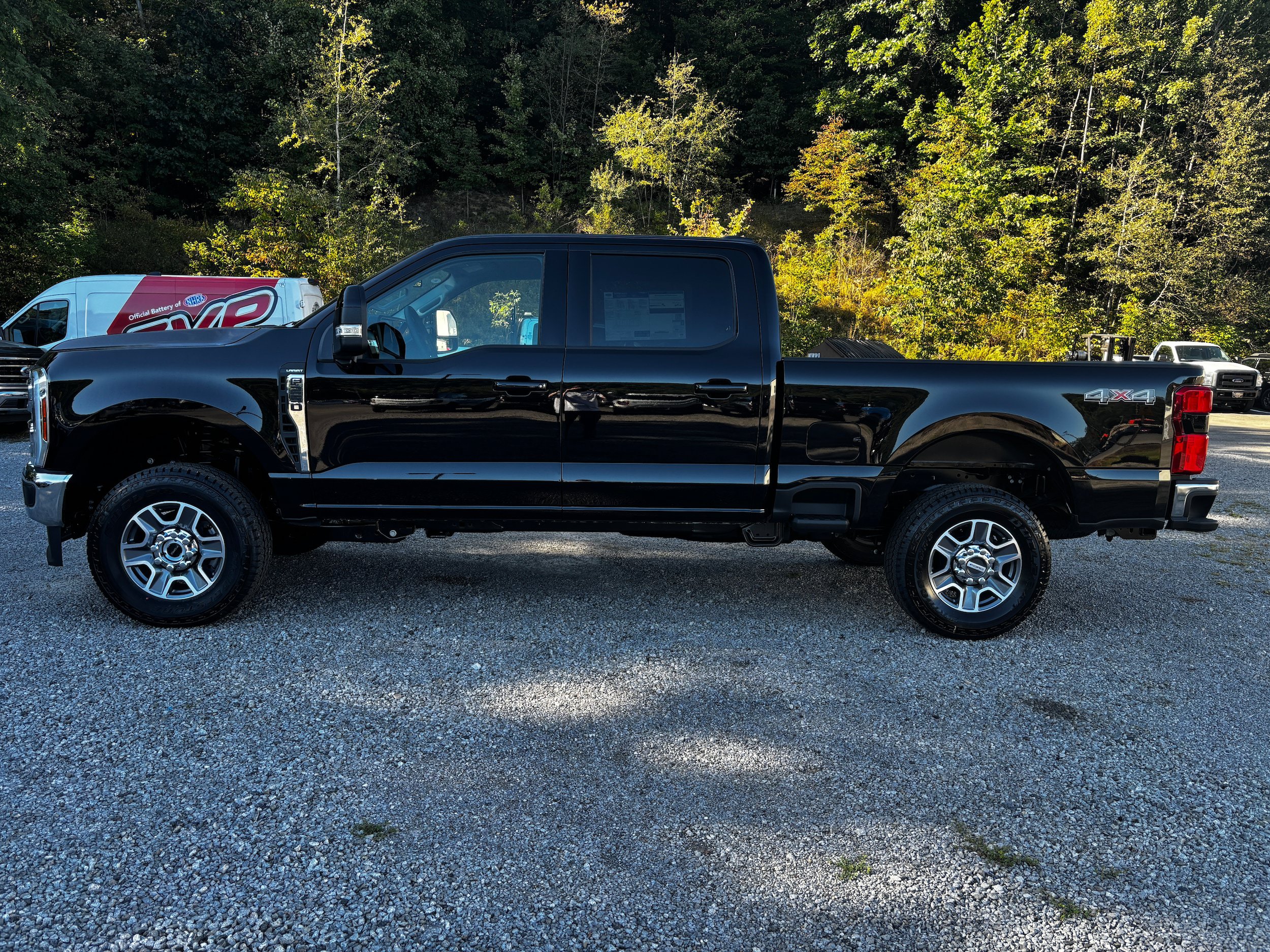 New 2026 Ford F250 4x4 Crew Cab Super Duty image 4