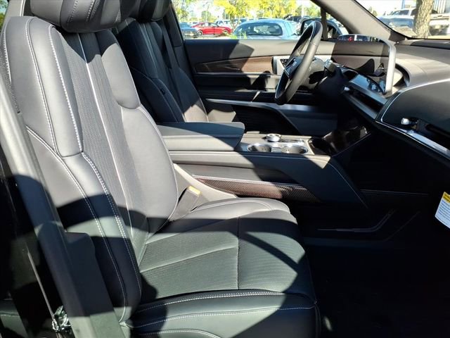 New 2026 Cadillac Vistiq Sport image 24