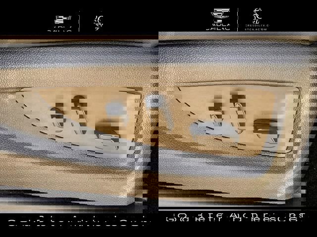 Used 2017 Chevrolet Suburban Premier image 25