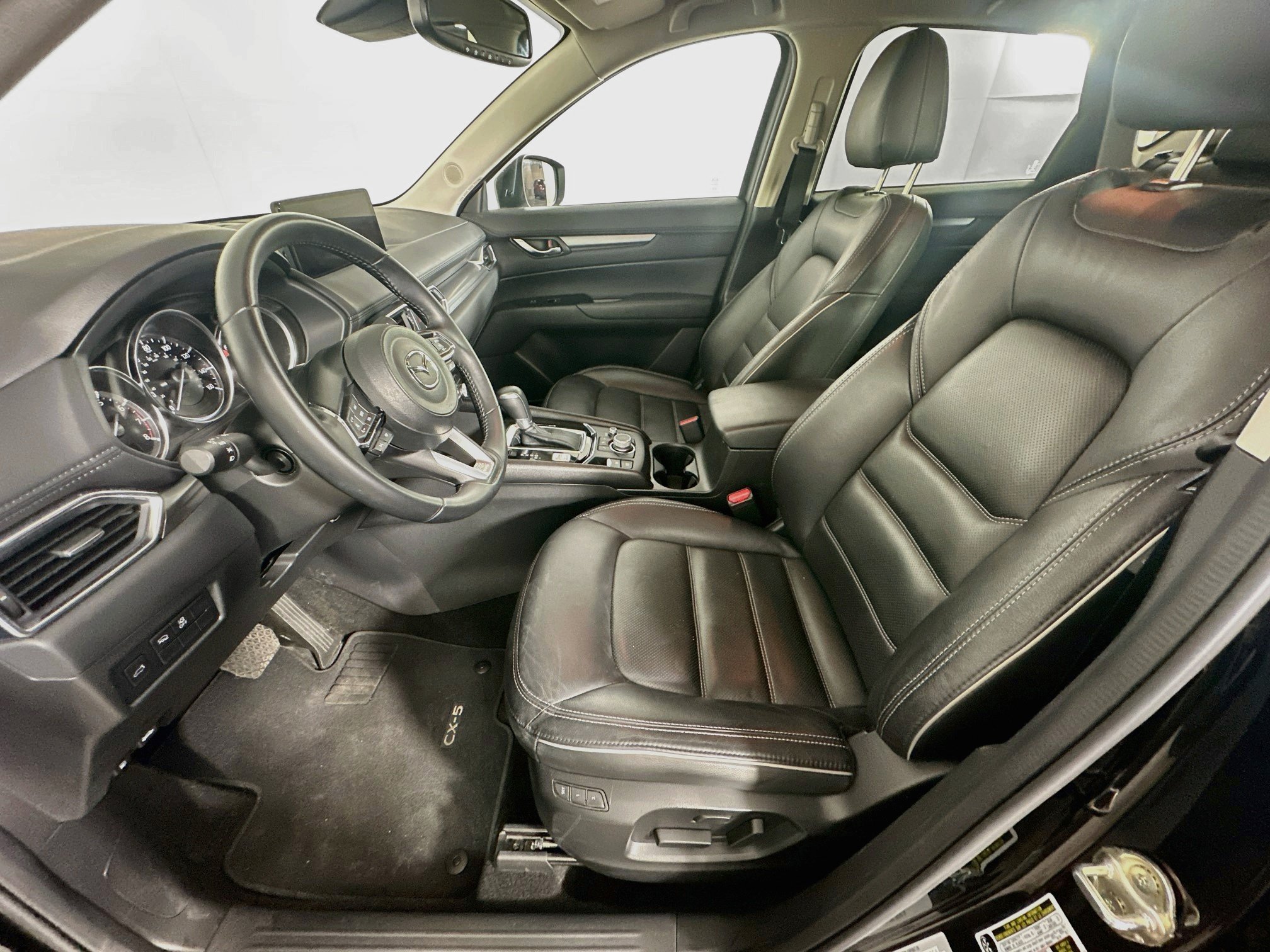 Used 2025 MAZDA CX-5 AWD 2.5 S w/ Preferred Package image 13