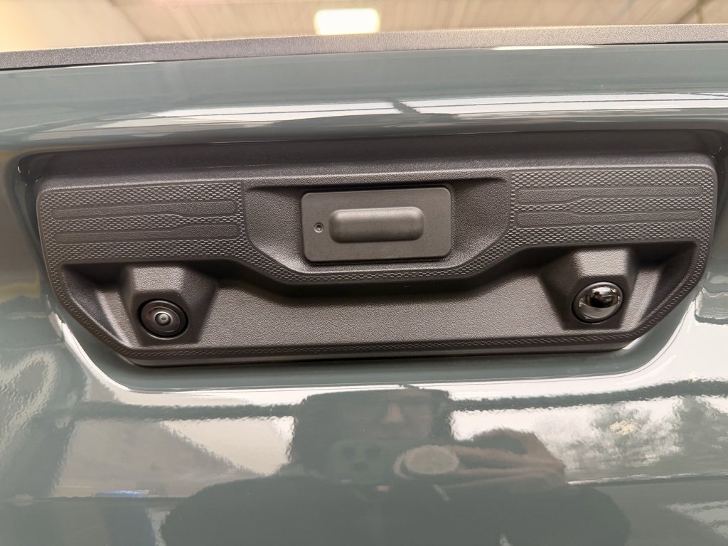 Used 2025 Chevrolet Silverado 2500 LT image 7