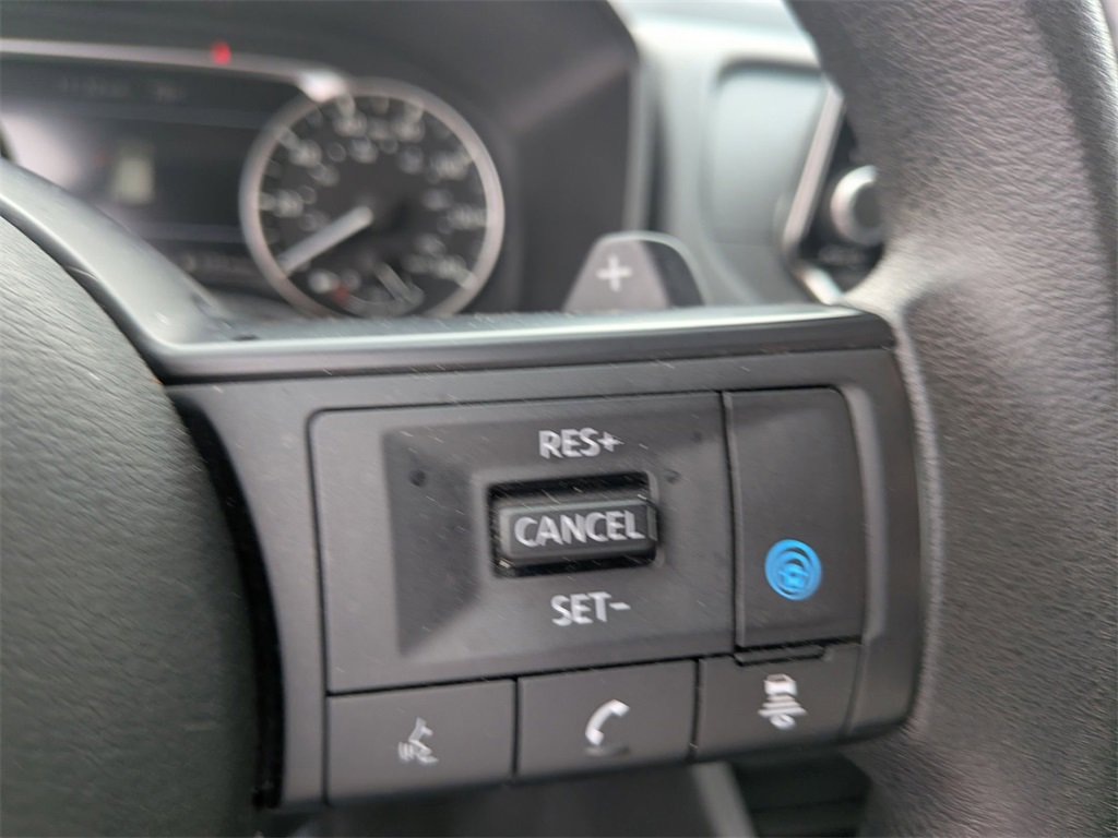 Used 2024 Nissan Rogue SV image 23