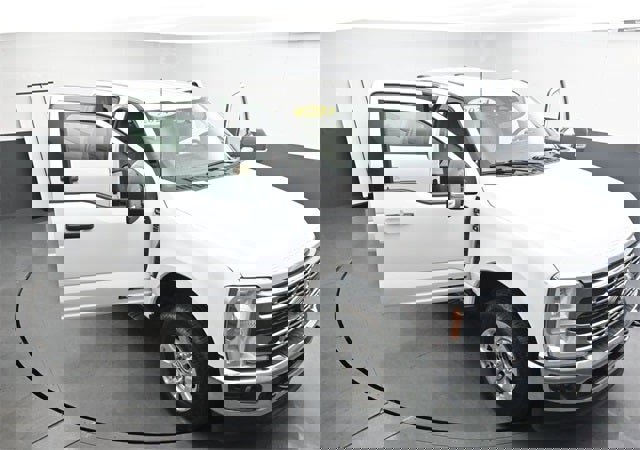 Used 2024 Ford F250 XLT image 38
