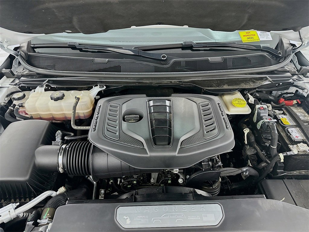 Used 2024 Jeep Wagoneer L Series II w/ Flexible Seating Group image 32