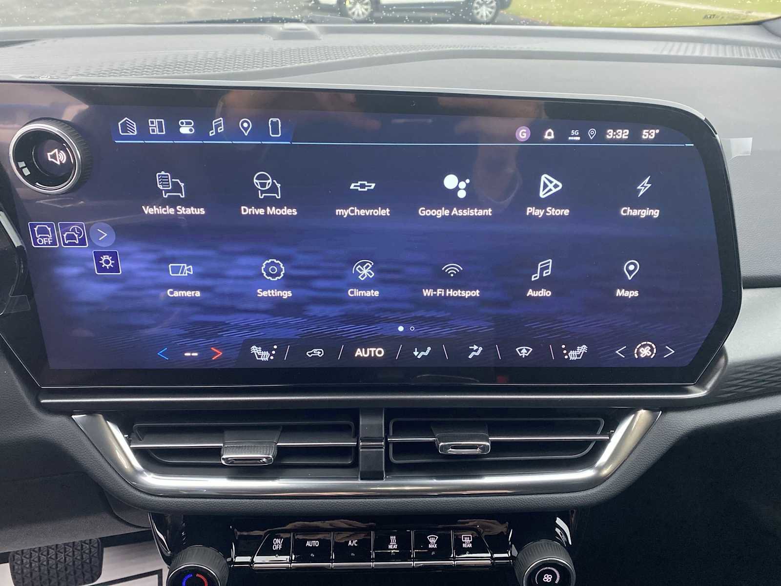 New 2026 Chevrolet Equinox EV LT image 20