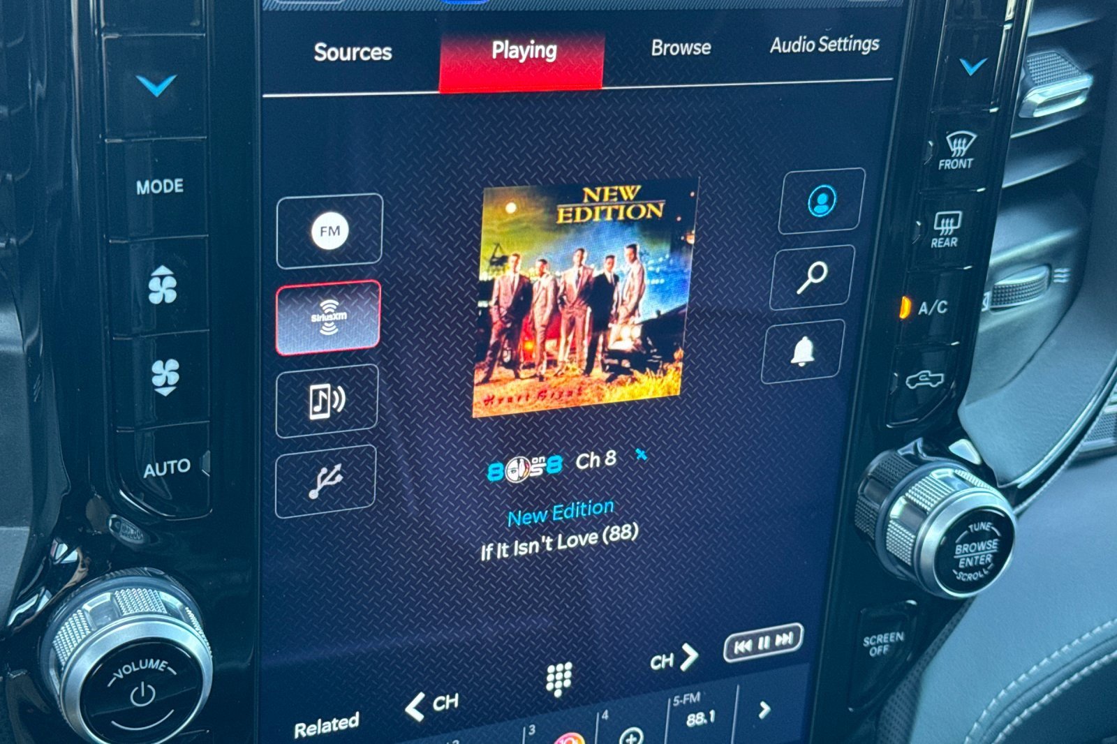 Used 2022 RAM 3500 Limited image 51