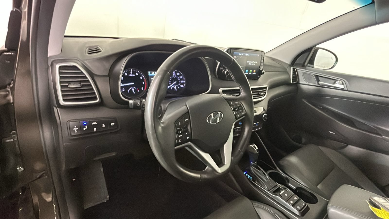 Used 2020 Hyundai Tucson Ultimate w/ Cargo Package AWD/4WD image 16