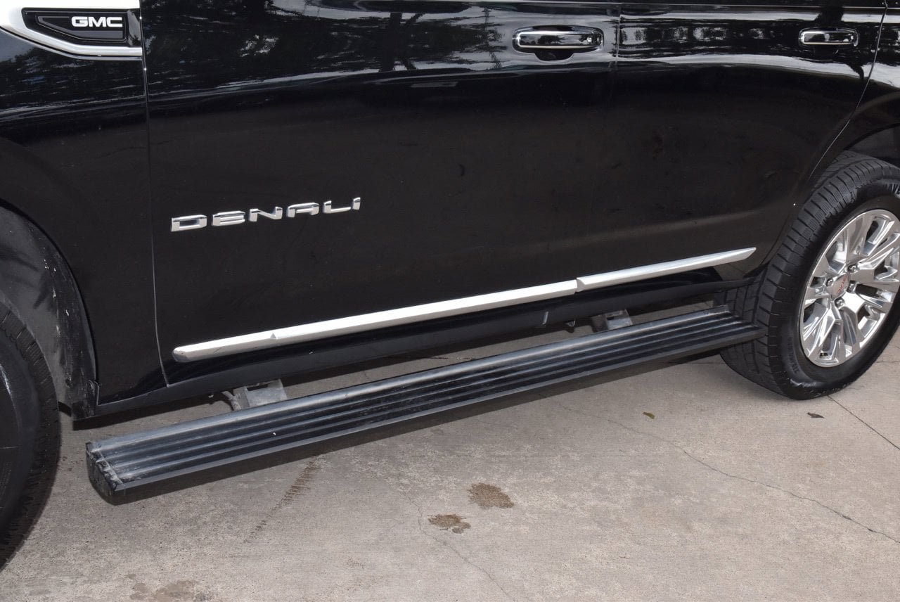 Used 2024 GMC Yukon Denali w/ LPO, Floor Liner Package AWD/4WD image 39