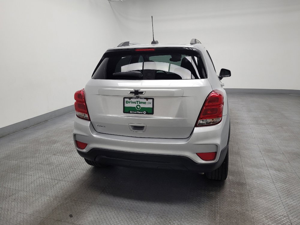 Used 2021 Chevrolet Trax LT w/ Sport Edition FWD image 7
