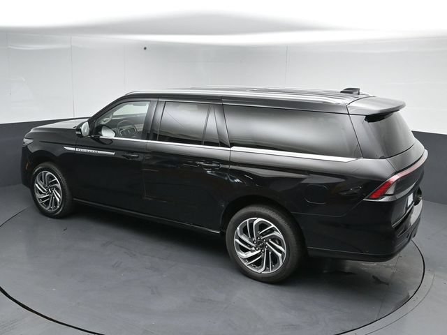 Certified 2025 Lincoln Navigator L Reserve AWD/4WD image 52