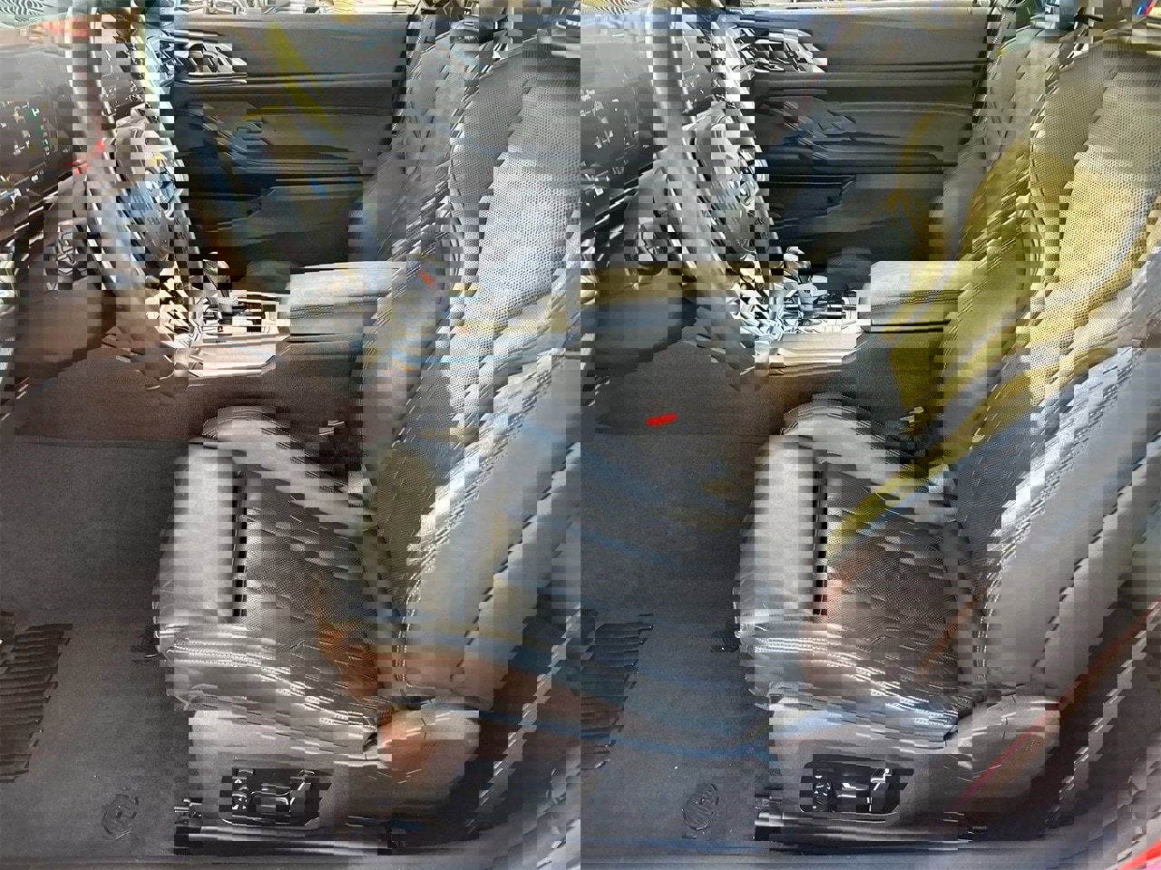 Used 2025 BMW M4 xDrive Competition w/ Executive Package image 16