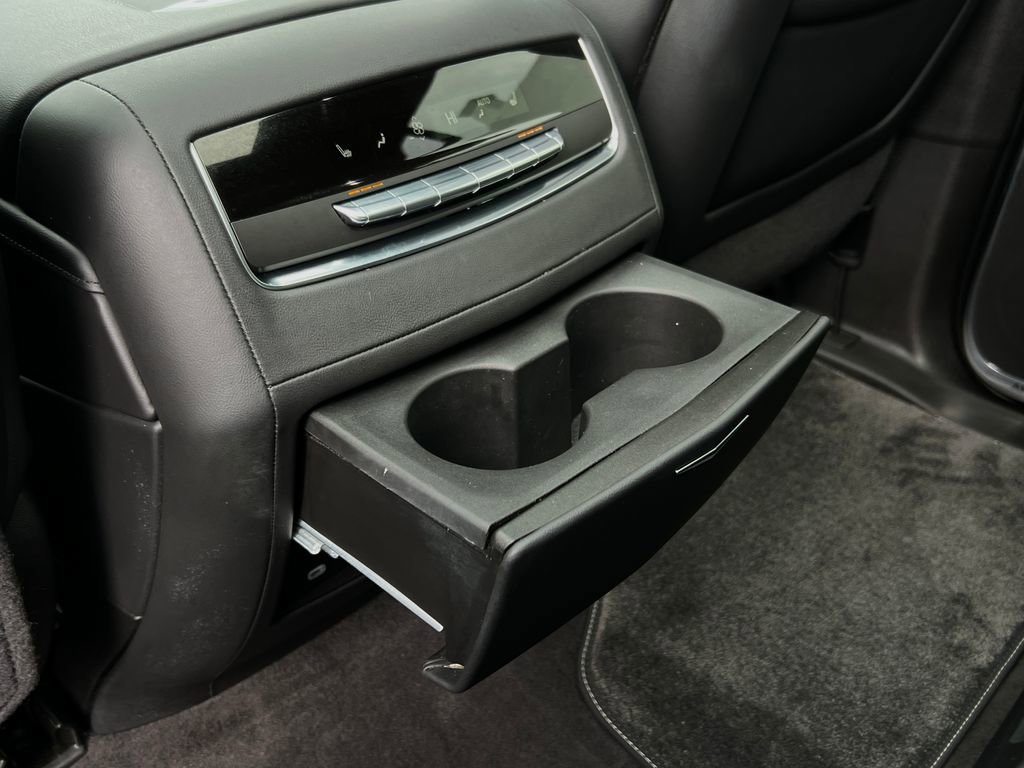 Certified 2023 Cadillac Escalade Premium Luxury image 19