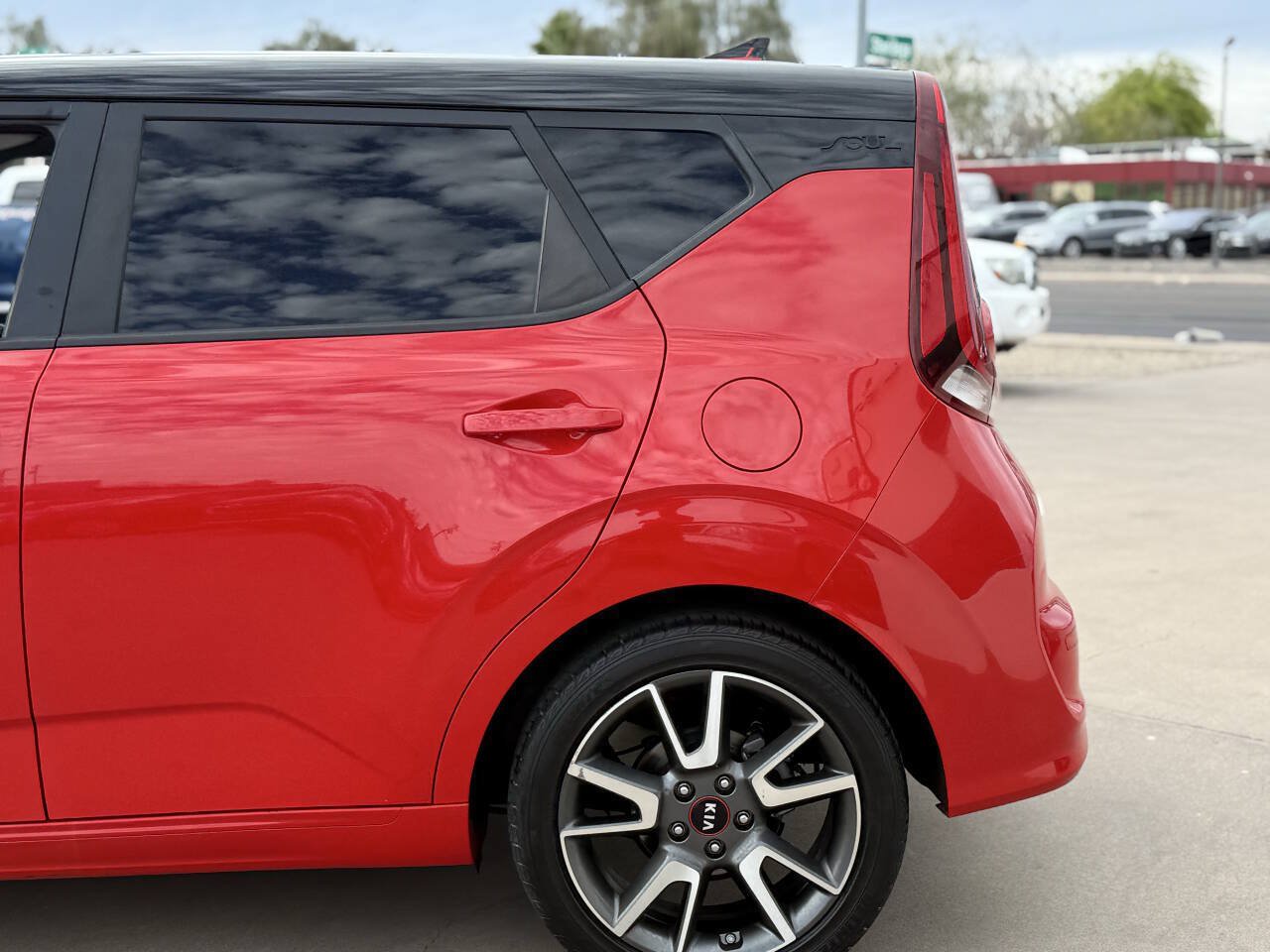Used 2020 Kia Soul GT-Line FWD image 5