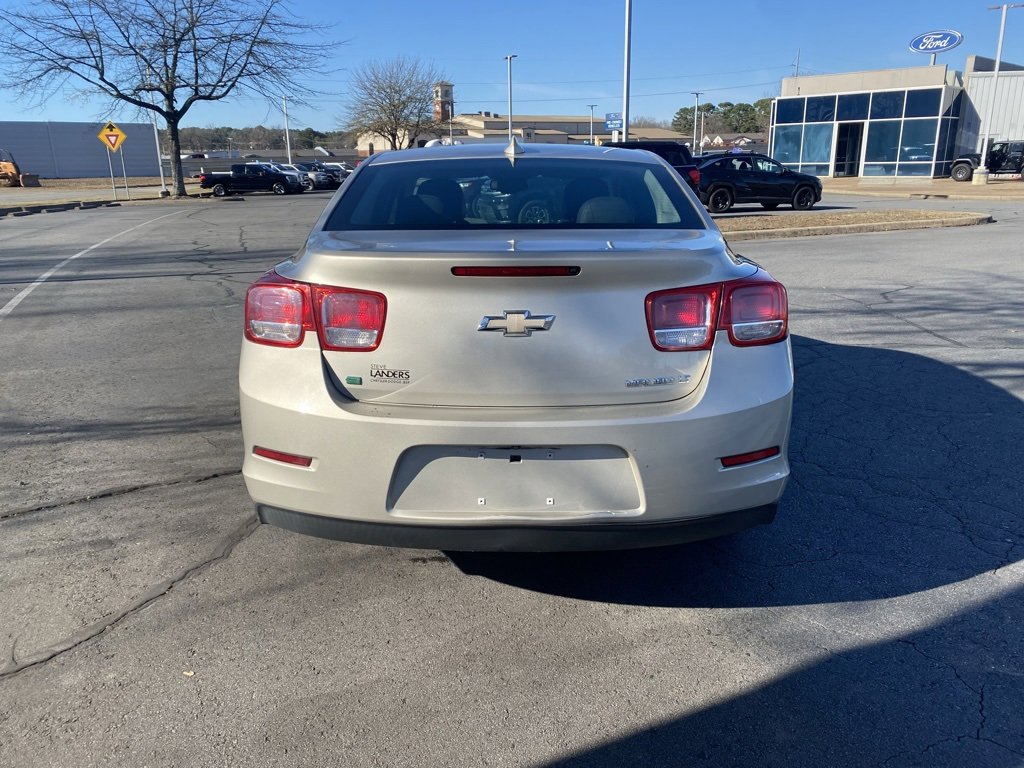 Used 2016 Chevrolet Malibu LT w/ Power Convenience Package image 6