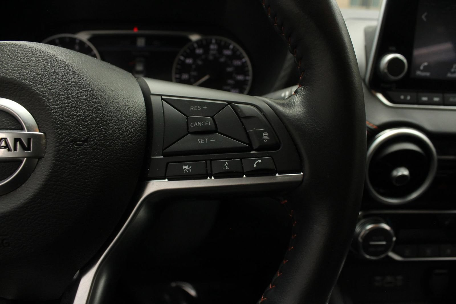Used 2023 Nissan Sentra SR w/ SR Premium Package FWD image 31